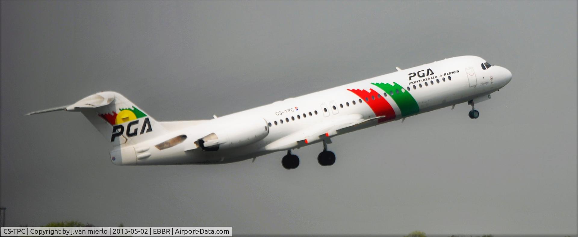 CS-TPC, 1990 Fokker 100 (F-28-0100) C/N 11287, T/O BRU 07R