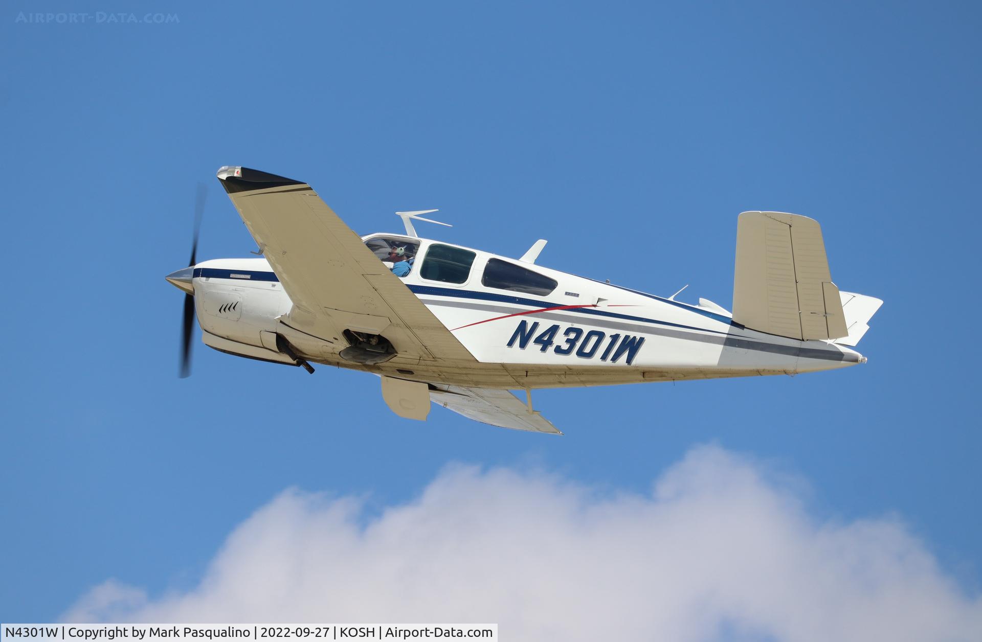 N4301W, 1974 Beech V35B Bonanza C/N D-9578, Beech V35B