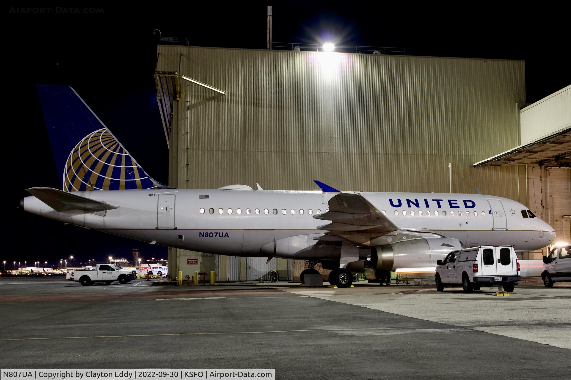 N807UA, 1998 Airbus A319-131 C/N 798, SFO 2022.