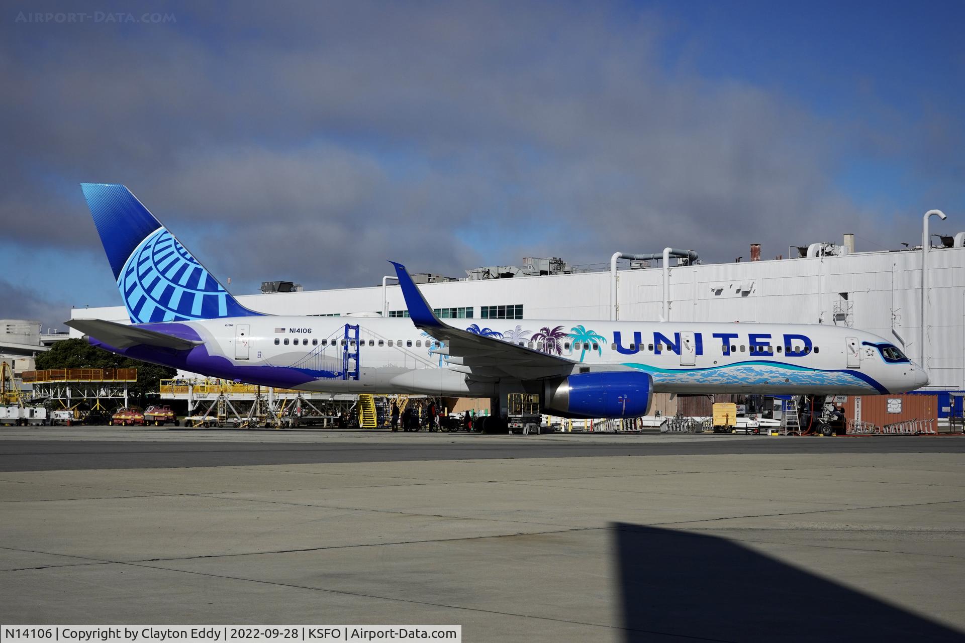 N14106, 1994 Boeing 757-224 C/N 27296, SFO 2022.