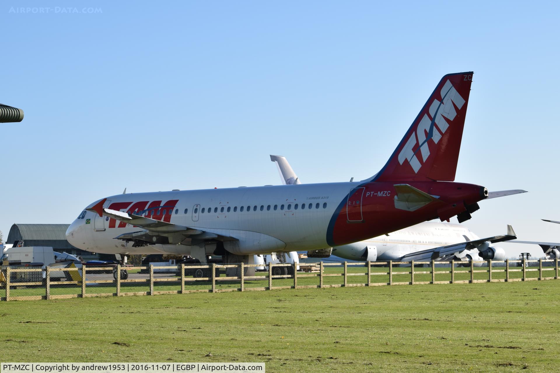 PT-MZC, 1999 Airbus A319-132 C/N 1092, PT-MZC at Cotswold Airport.