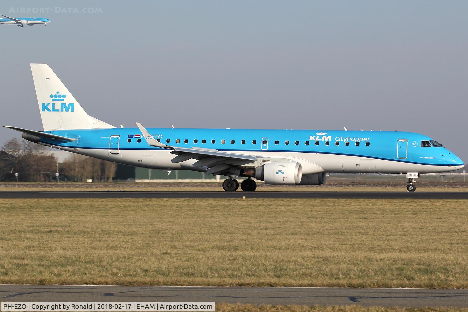 PH-EZO, 2010 Embraer 190LR (ERJ-190-100LR) C/N 19000345, at spl