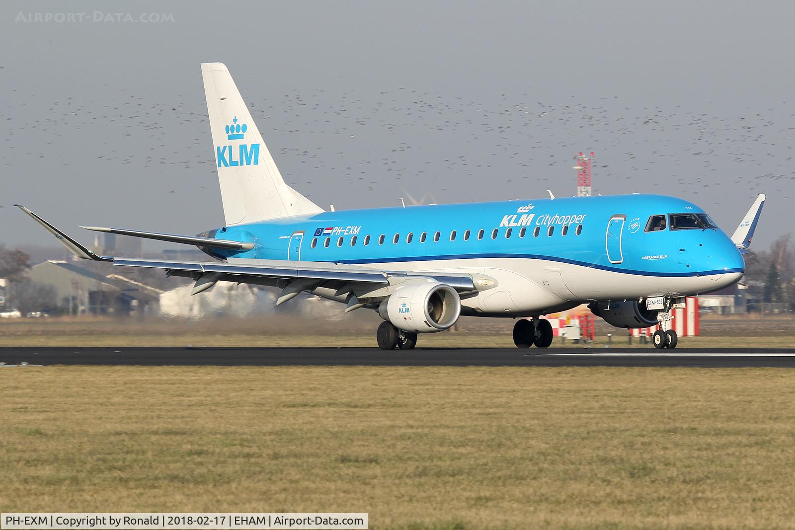 PH-EXM, 2017 Embraer 175STD (ERJ-170-200) C/N 17000639, at spl