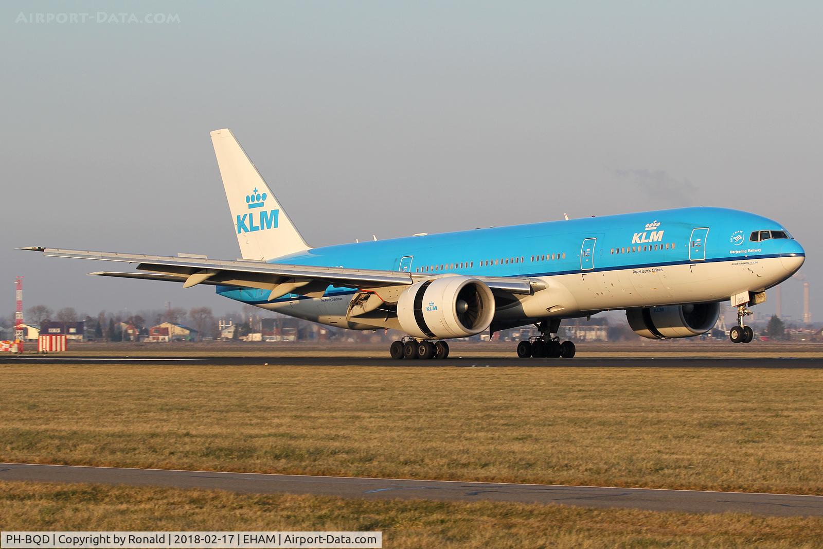 PH-BQD, 2003 Boeing 777-206/ER C/N 33713, at spl