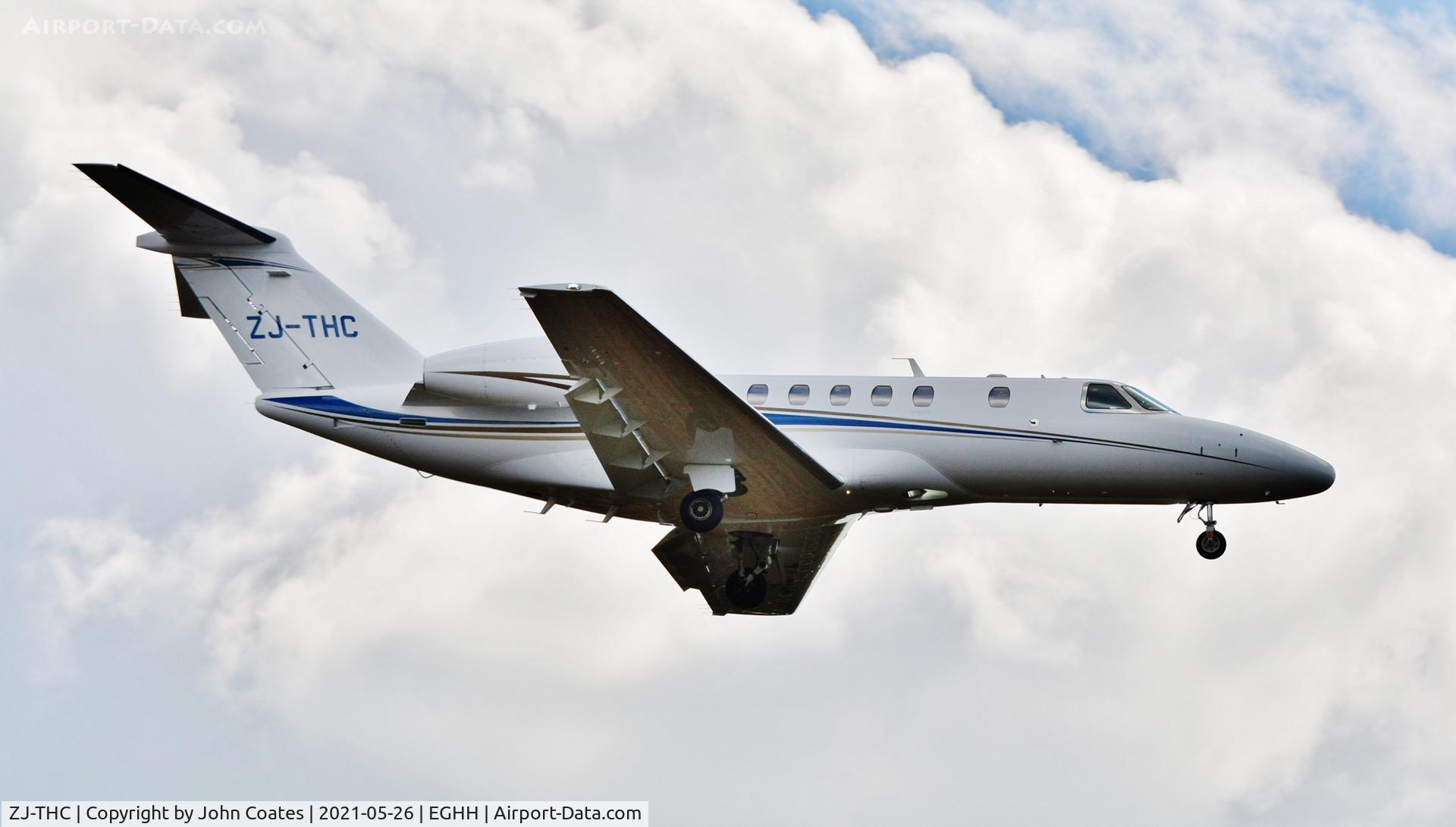 ZJ-THC, 2015 Cessna 525C CitationJet CJ4 C/N 525C-0200, Finals to 08