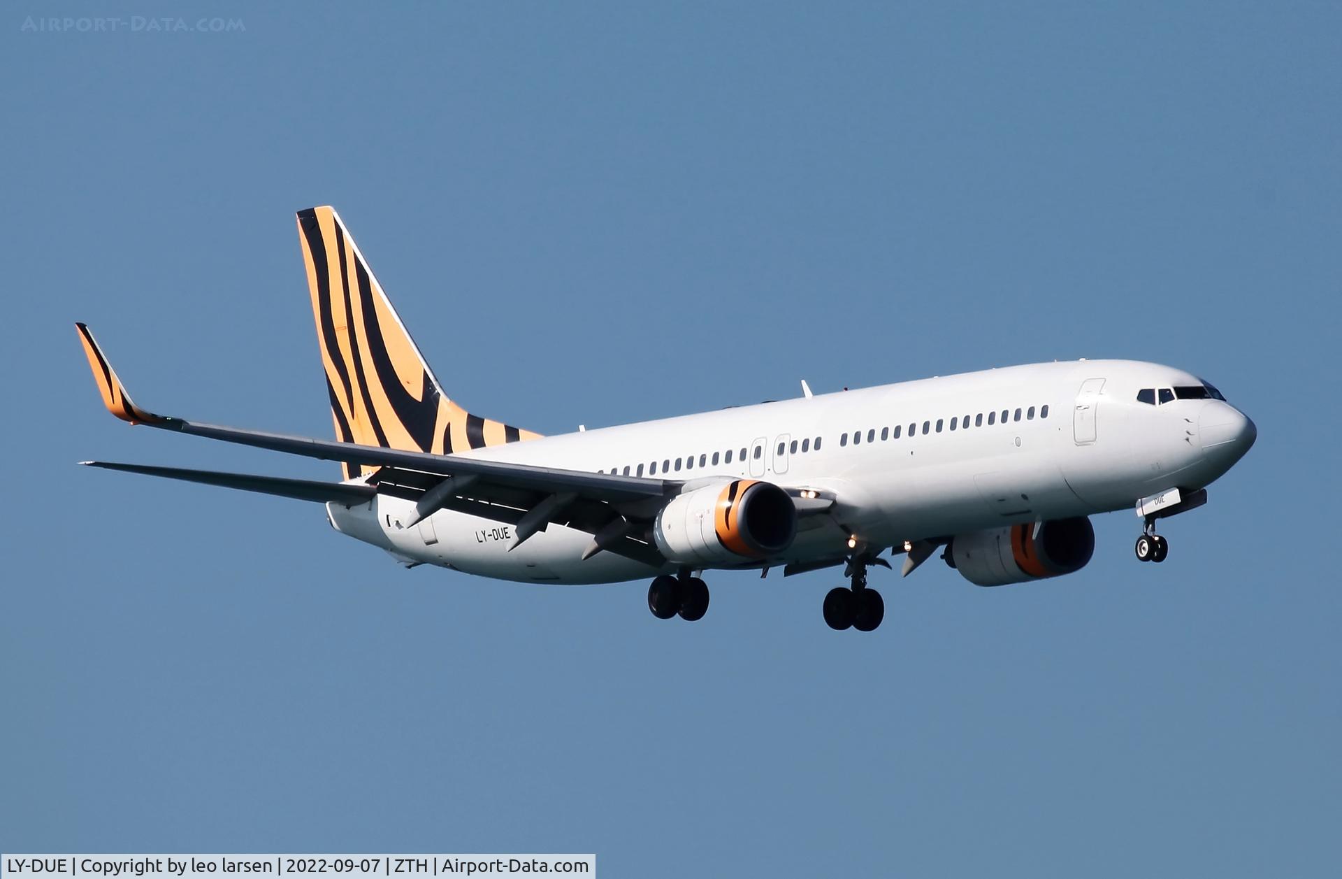 LY-DUE, 2004 Boeing 737-8FE C/N 33996, Zakynthos 7.9.2022