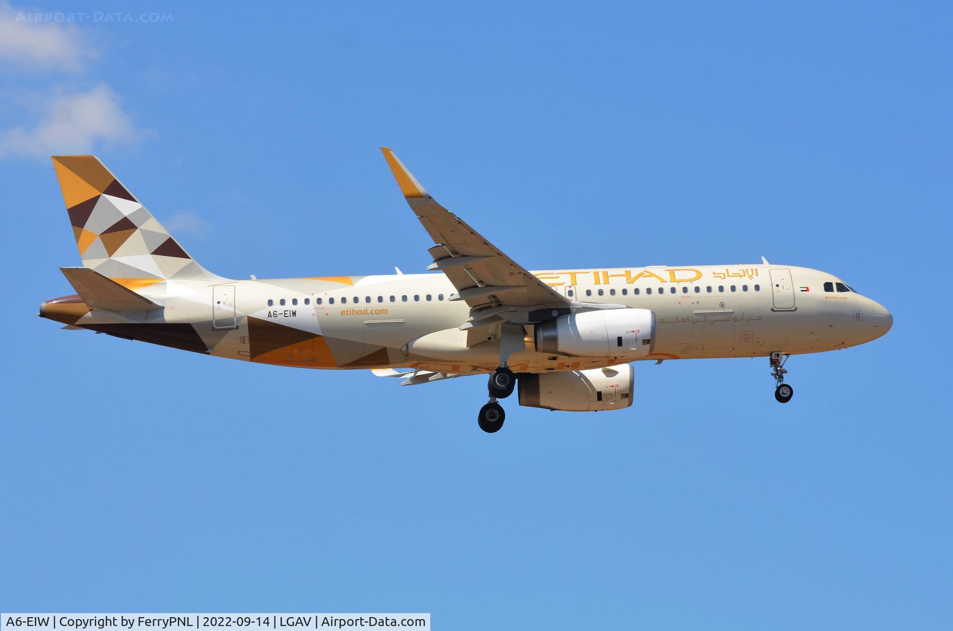 A6-EIW, 2013 Airbus A320-232 C/N 5924, Arrival of Etihad A32220