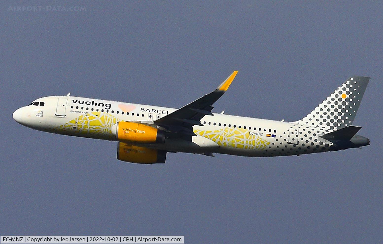 EC-MNZ, 2016 Airbus A320-232 C/N 7351, Copenhagen 2.10.2022
