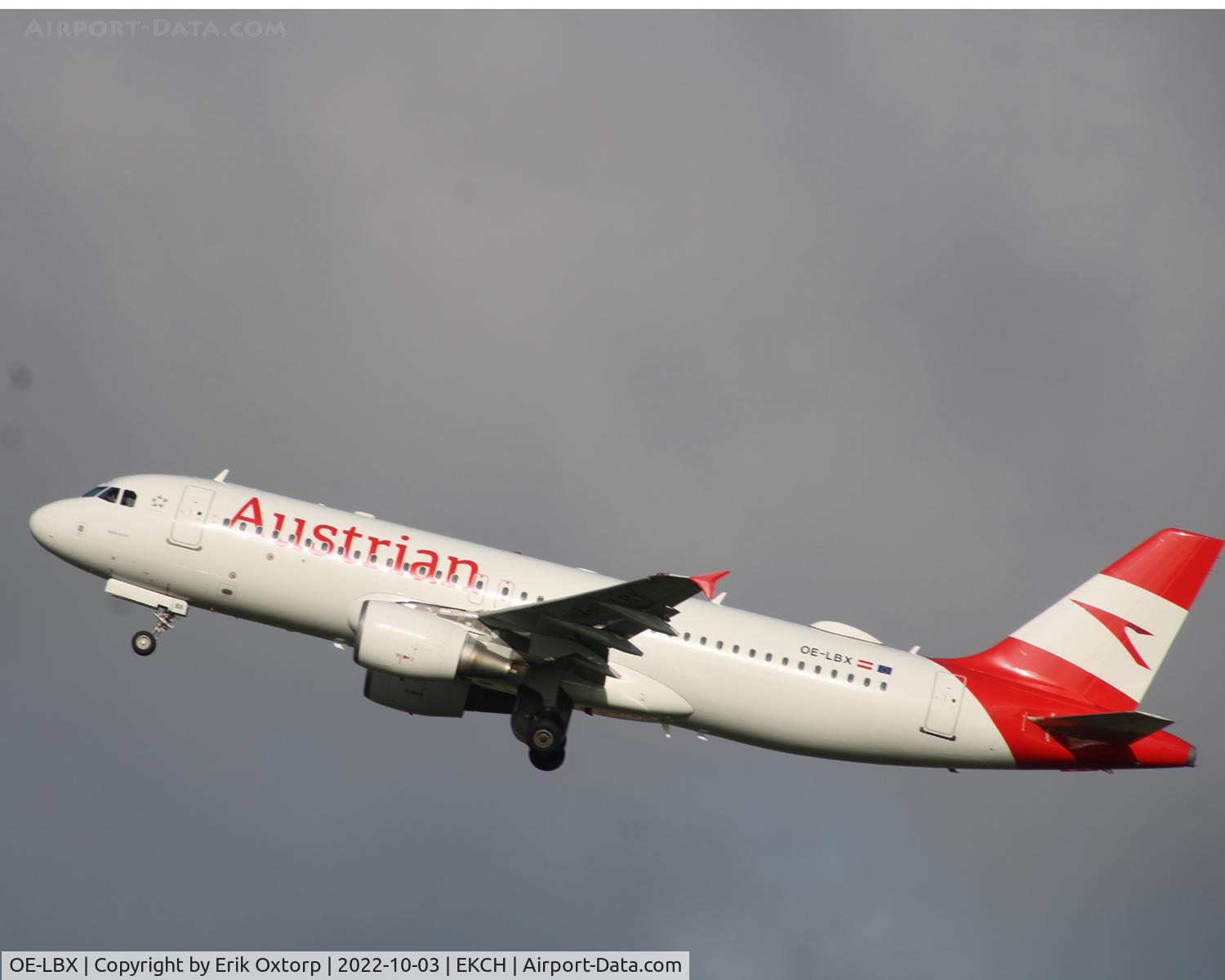 OE-LBX, 2002 Airbus A320-214 C/N 1735, Taking off rw 22R