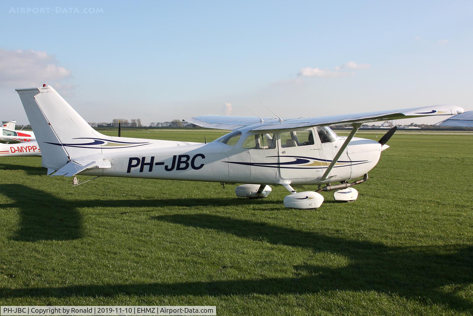 PH-JBC, 1973 Reims F172M Skyhawk C/N 0960, at ehmz