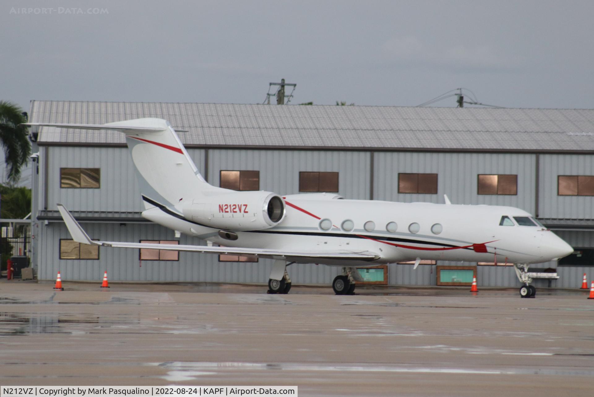 N212VZ, 2004 Gulfstream Aerospace G-IV (G400) C/N 1531, Gulfstream G-IV