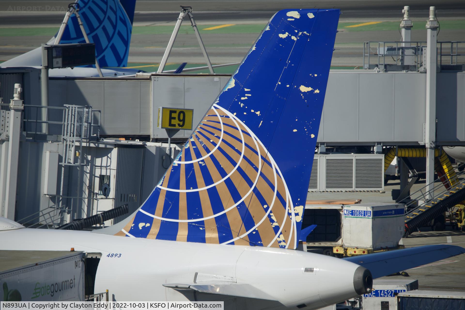 N893UA, 2006 Airbus A319-132 C/N 2948, SFO 2022.