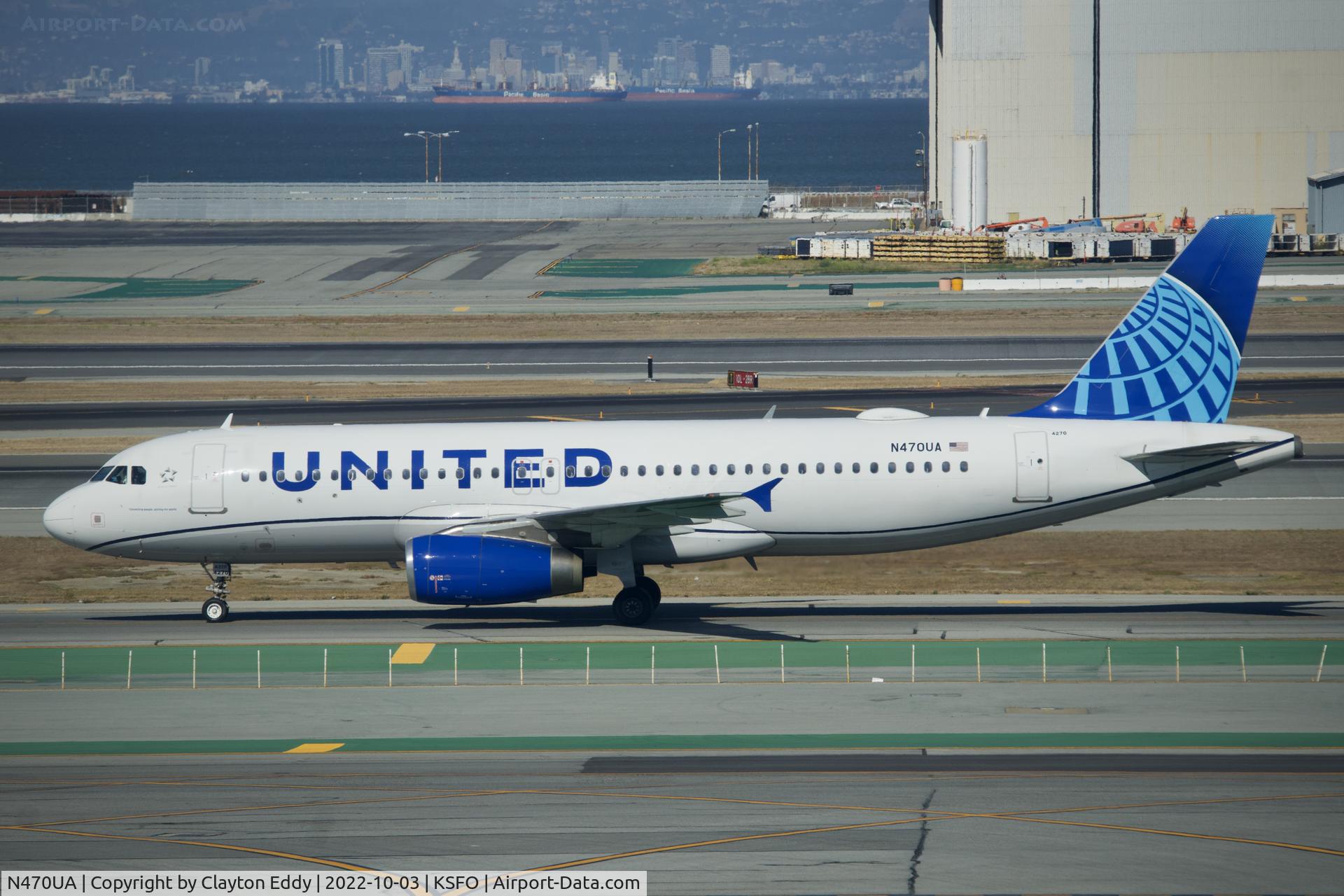 N470UA, 2001 Airbus A320-232 C/N 1427, SFO 2022.