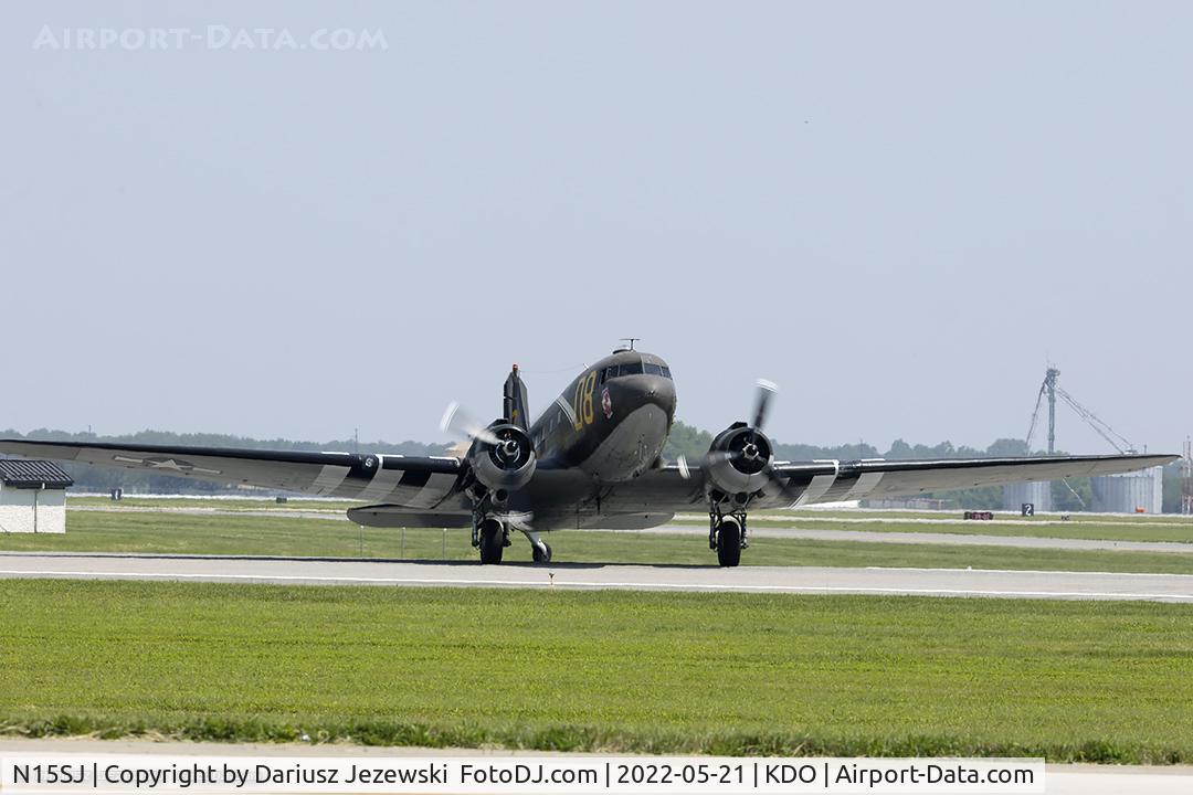 N15SJ, 1944 Douglas DC3C (C-47B-30-DK) C/N 33049, Douglas DC-3C Skytrain 