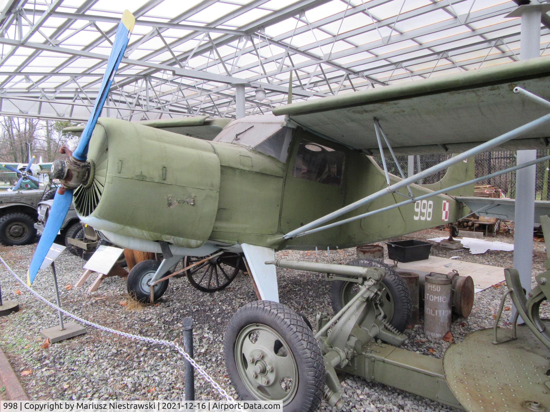 998, Yakovlev Yak-12M C/N 210998, Jak-12M (998), Muzeum Uzbrojenia, Poznan, Poland