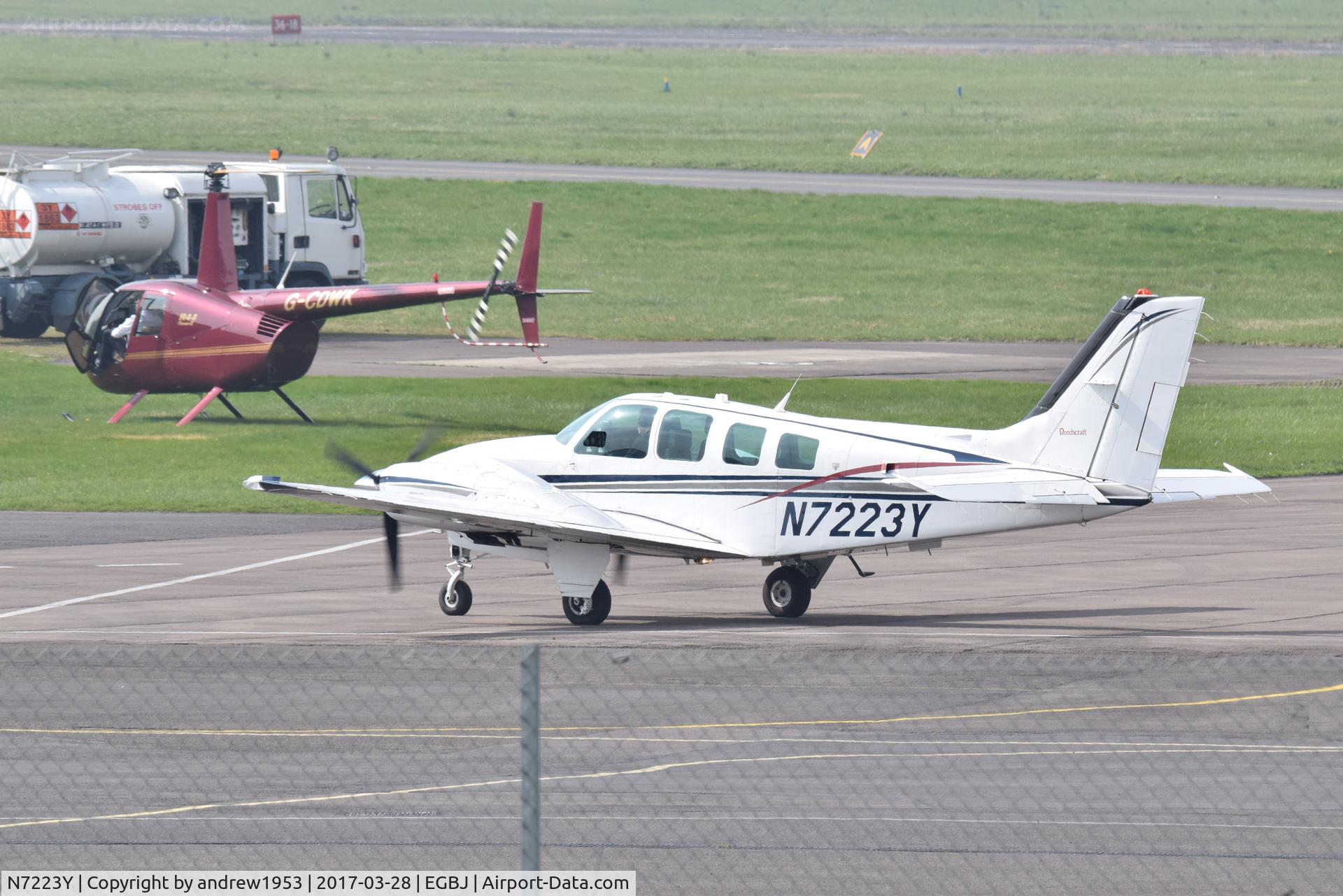 N7223Y, 1985 Beech 58 Baron C/N TH-1456, N7223Y at Gloucestershire Airport.