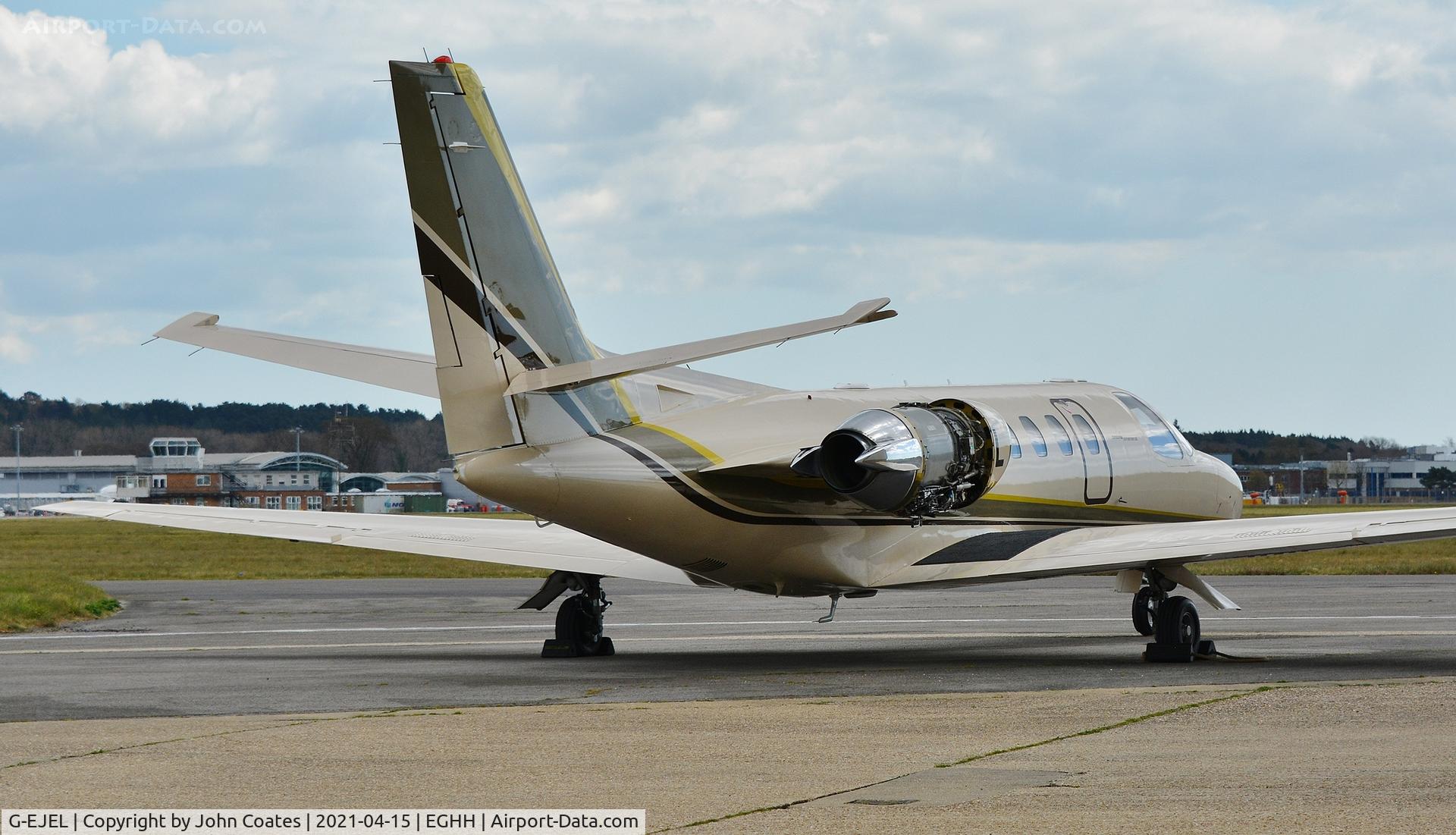 G-EJEL, 1990 Cessna 550 Citation II C/N 550-0643, At Technicair
