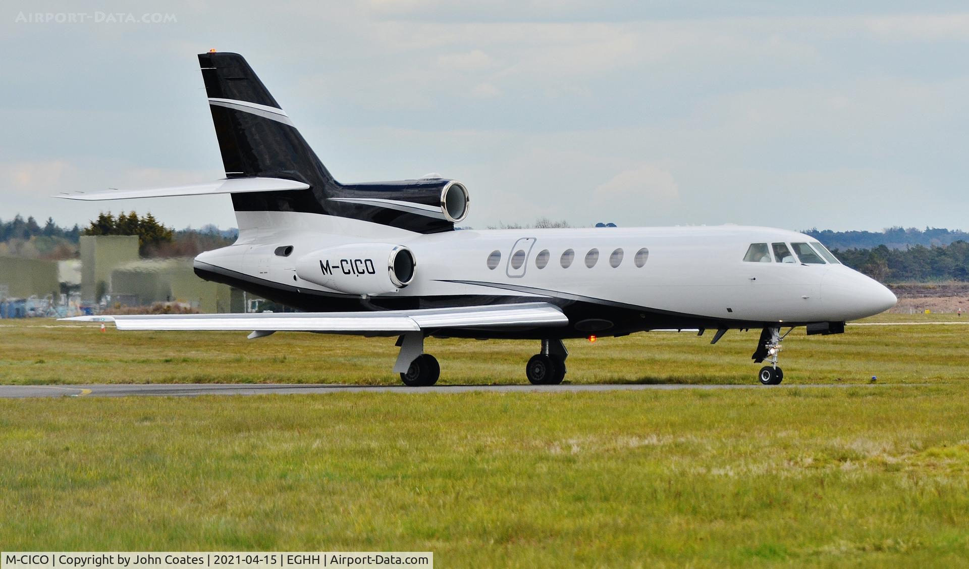 M-CICO, 2005 Dassault Falcon 50EX C/N 345, Taxiing to depart