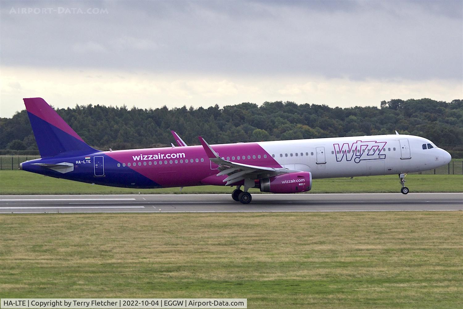 HA-LTE, 2018 Airbus A321-231 C/N 8325, At Luton