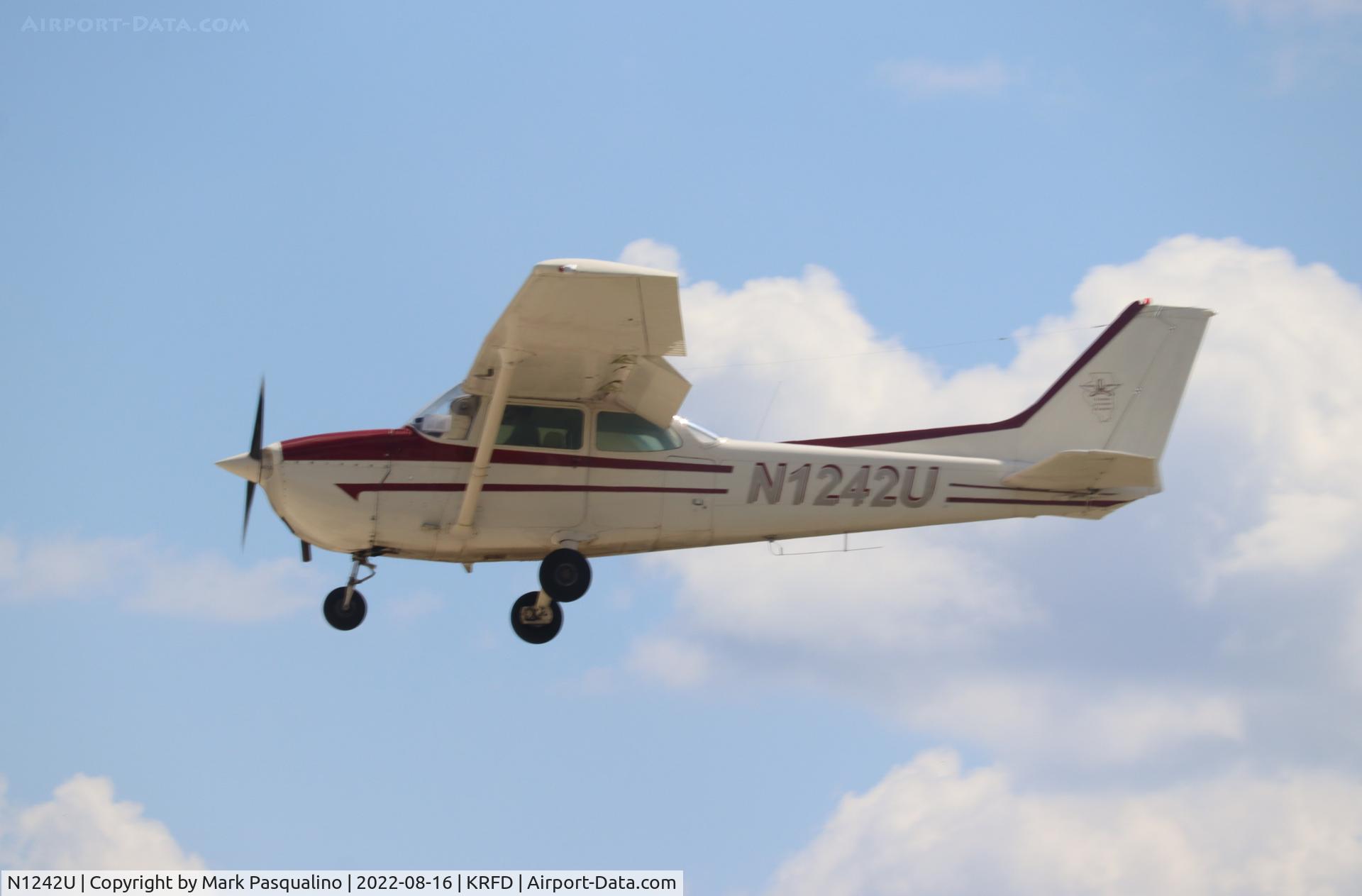 N1242U, 1976 Cessna 172M C/N 17266937, Cessna 172M