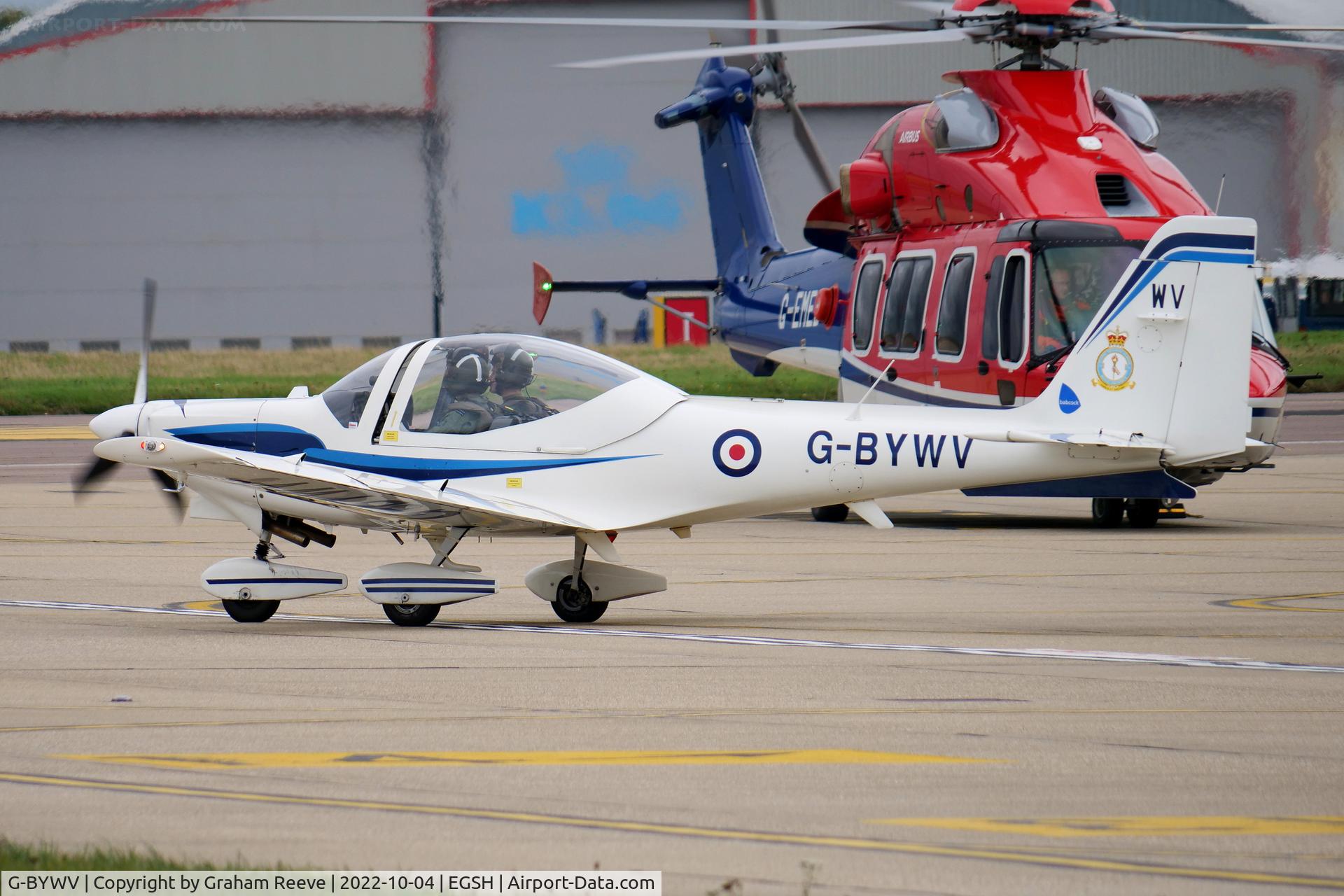 G-BYWV, 2001 Grob G-115E Tutor T1 C/N 82156/E, Departing from Norwich.