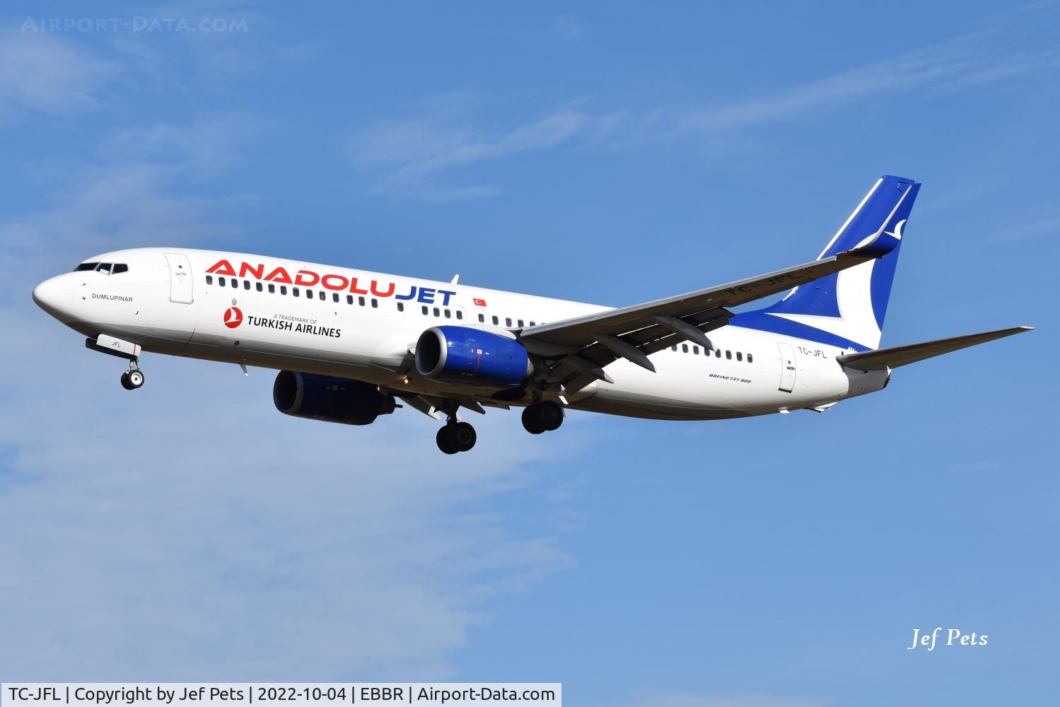 TC-JFL, 1999 Boeing 737-8F2 C/N 29774/269, AnadoluJet landing at Brussels Airport.