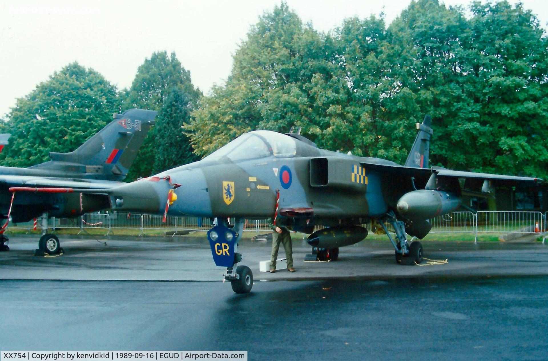 XX754, 1975 Sepecat Jaguar GR.1 C/N S.51, At the 1989 Abingdon air show.
