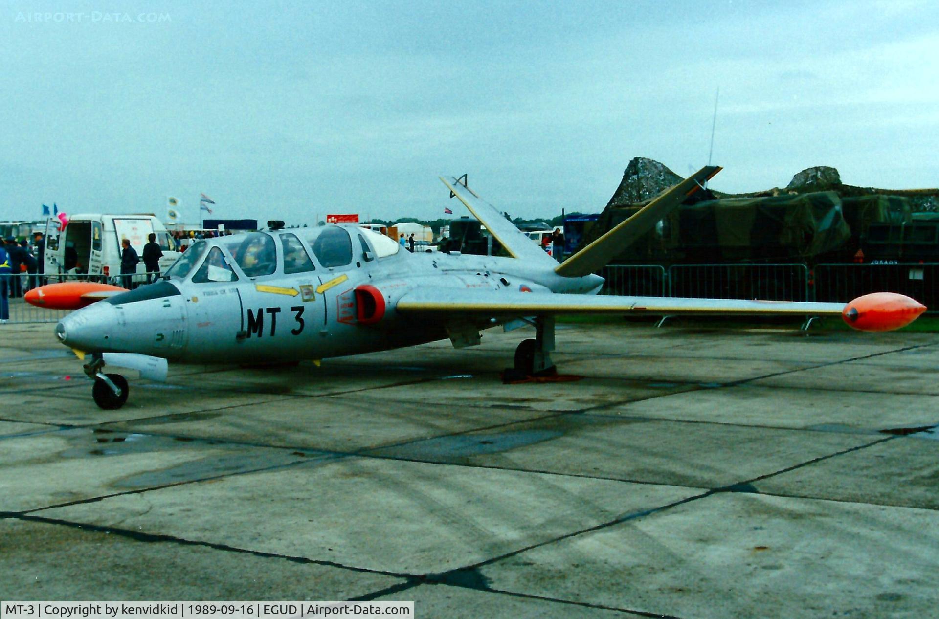 MT-3, Fouga CM-170R Magister C/N 260, At the 1989 Abingdon air show.