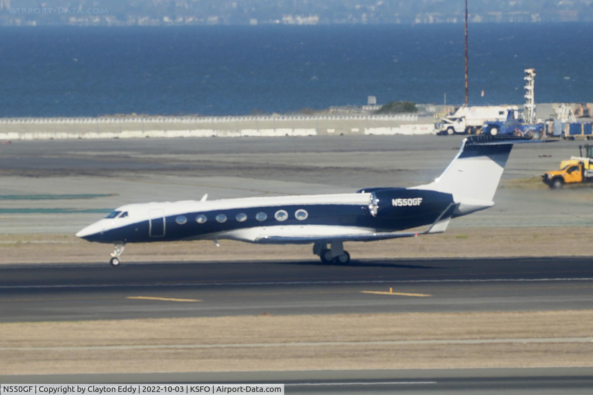 N550GF, 2010 Gulfstream Aerosapce GV-SP (G550) C/N 5284, SFO 2022.