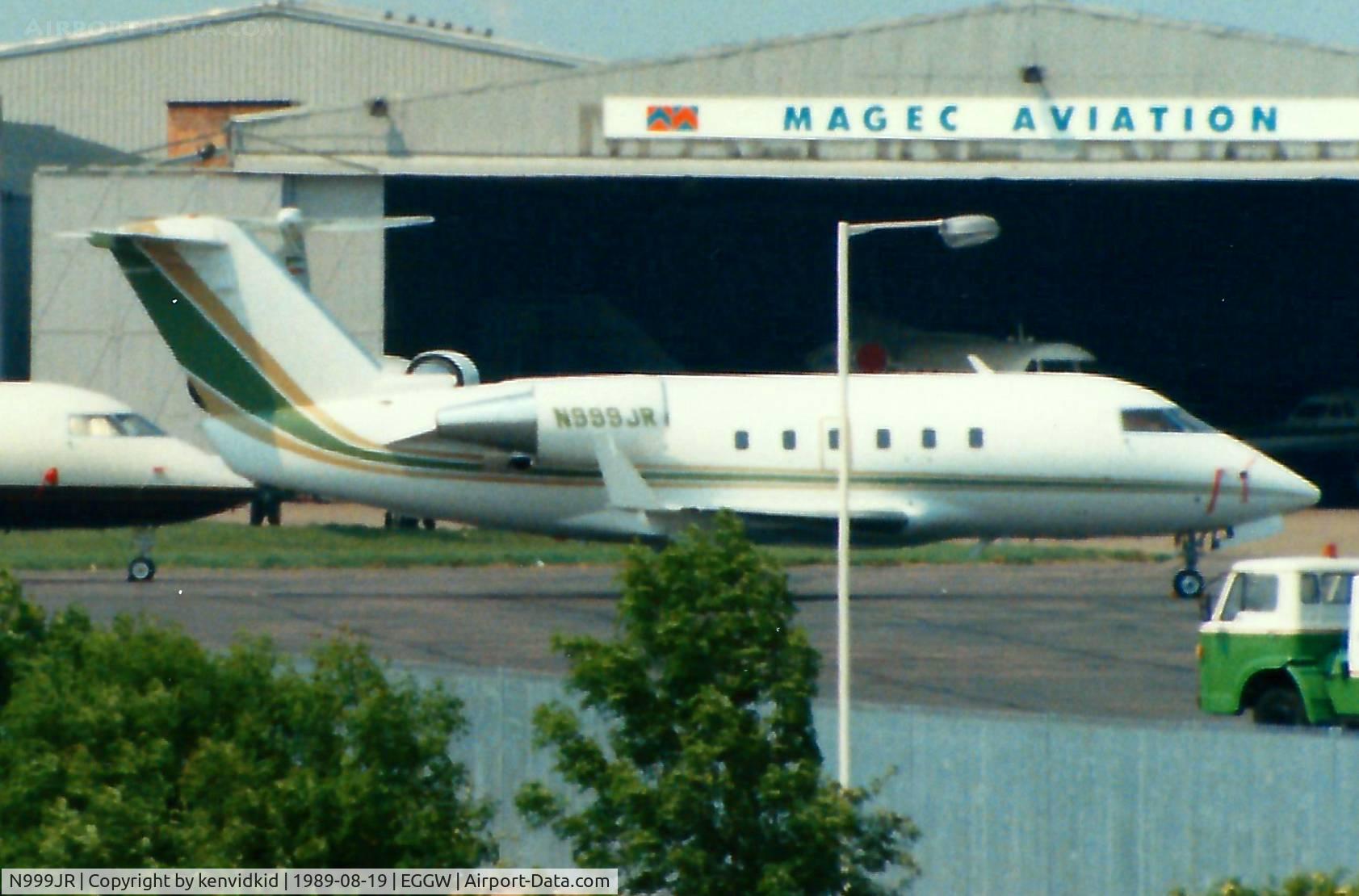 N999JR, 1986 Canadair Challenger 601 (CL-600-2A12) C/N 3061, At Luton airport.