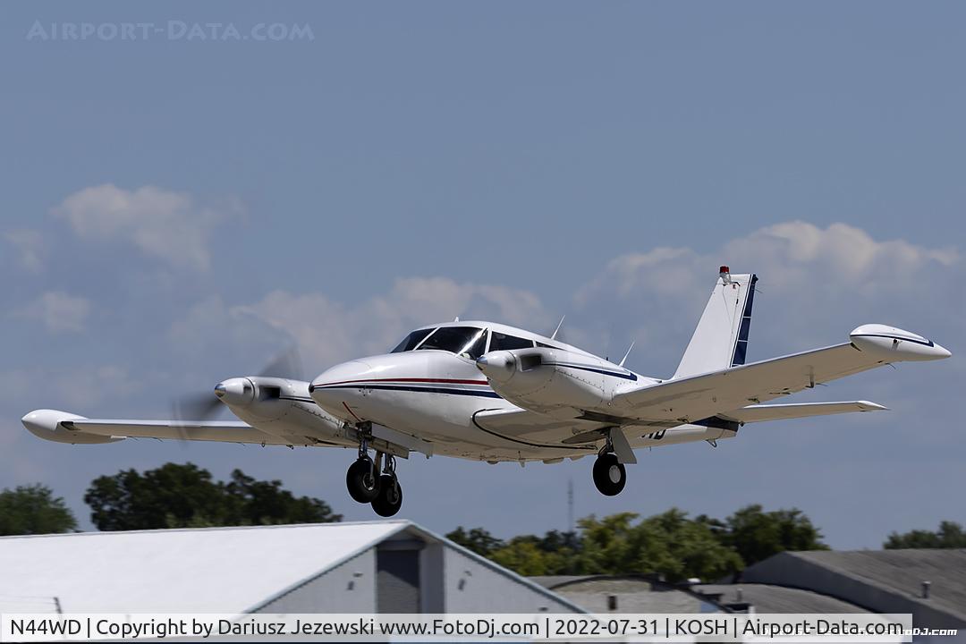 N44WD, 1969 Piper PA-30 Twin Comanche Twin Comanche C/N 30-1860, Piper PA-30 Twin Comanche  C/N 30-1860, N44WD