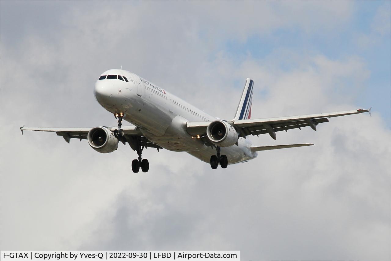 F-GTAX, 2009 Airbus A321-212 C/N 3930, Airbus A321-212, Short approach rwy 23, Bordeaux Mérignac airport (LFBD-BOD)