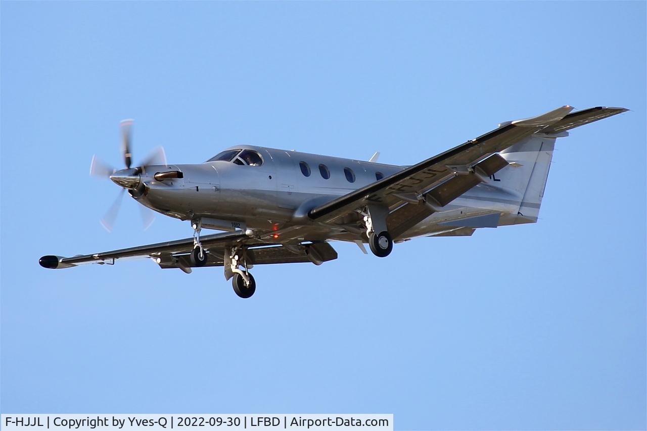 F-HJJL, 2017 Pilatus PC-12/47E C/N 1682, Pilatus PC-12 47E, Short approach rwy 23, Bordeaux Mérignac airport (LFBD-BOD)