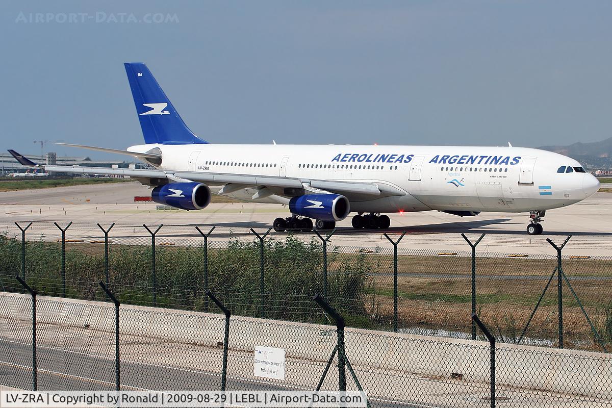 LV-ZRA, 1995 Airbus A340-211 C/N 085, at bcn