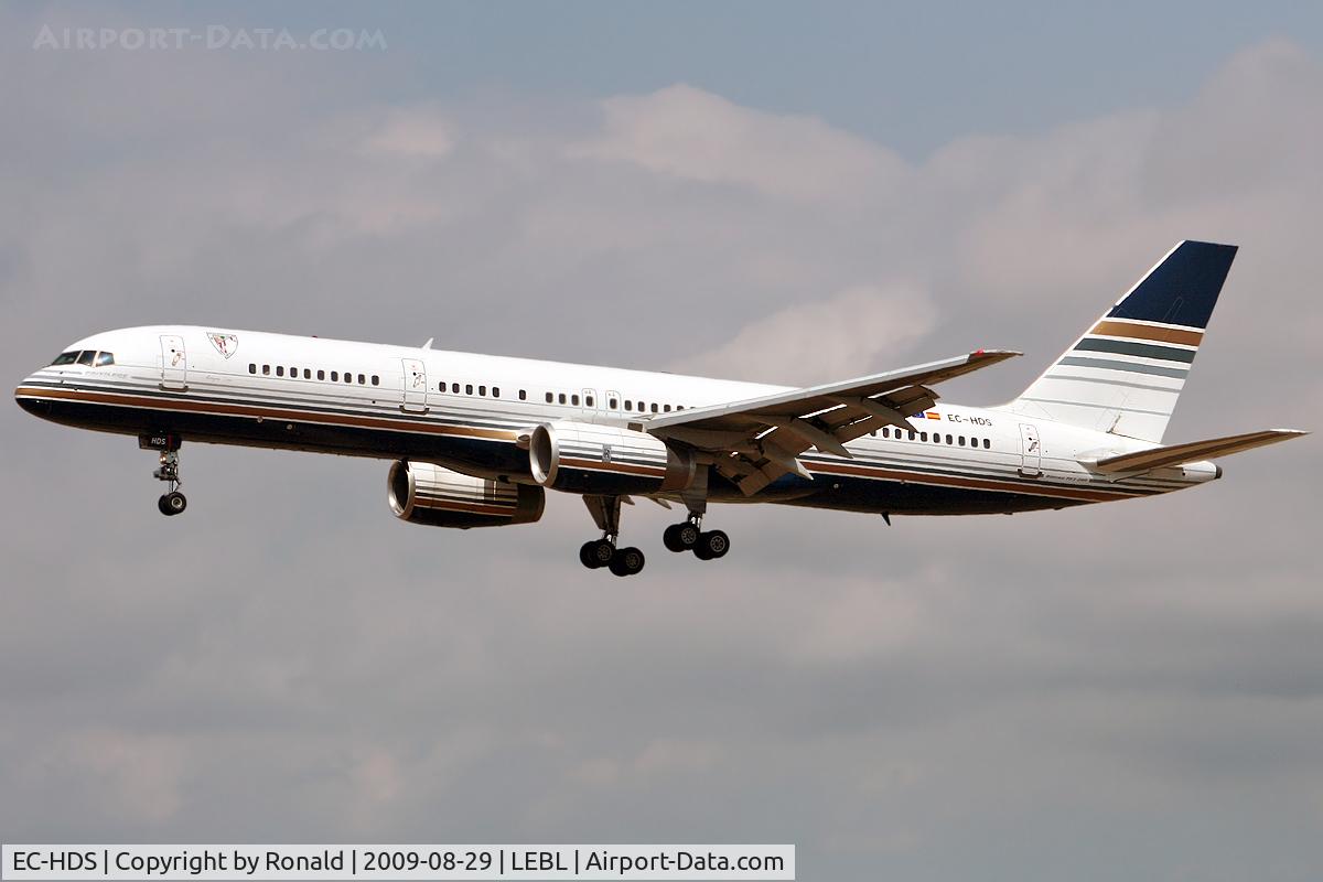 EC-HDS, 1999 Boeing 757-256 C/N 26252, at bcn