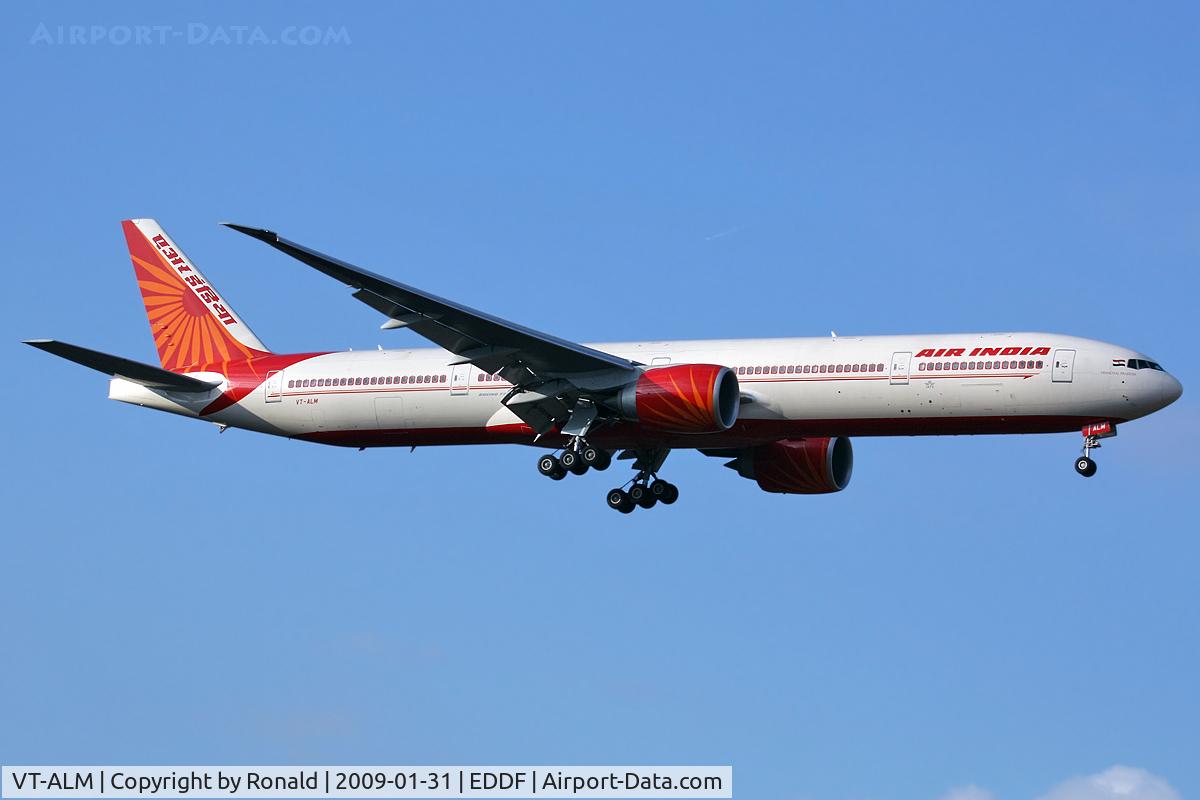 VT-ALM, 2008 Boeing 777-337/ER C/N 36311, at fra