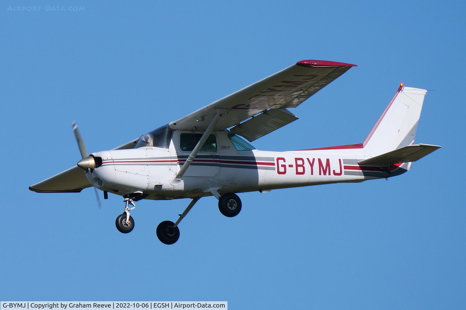 G-BYMJ, 1982 Cessna 152 C/N 152-85564, Landing at Norwich.