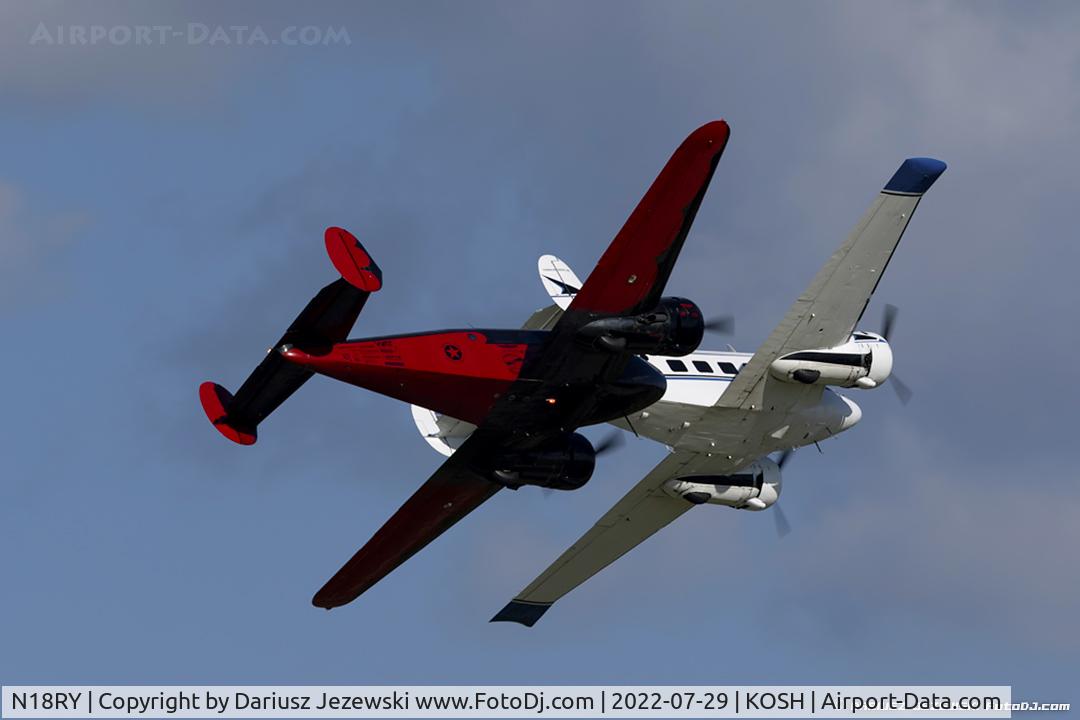 N18RY, 1957 Beech E18S C/N BA-325, Matt Younking with Beech E18S C/N BA-325, N18RY in formation flying