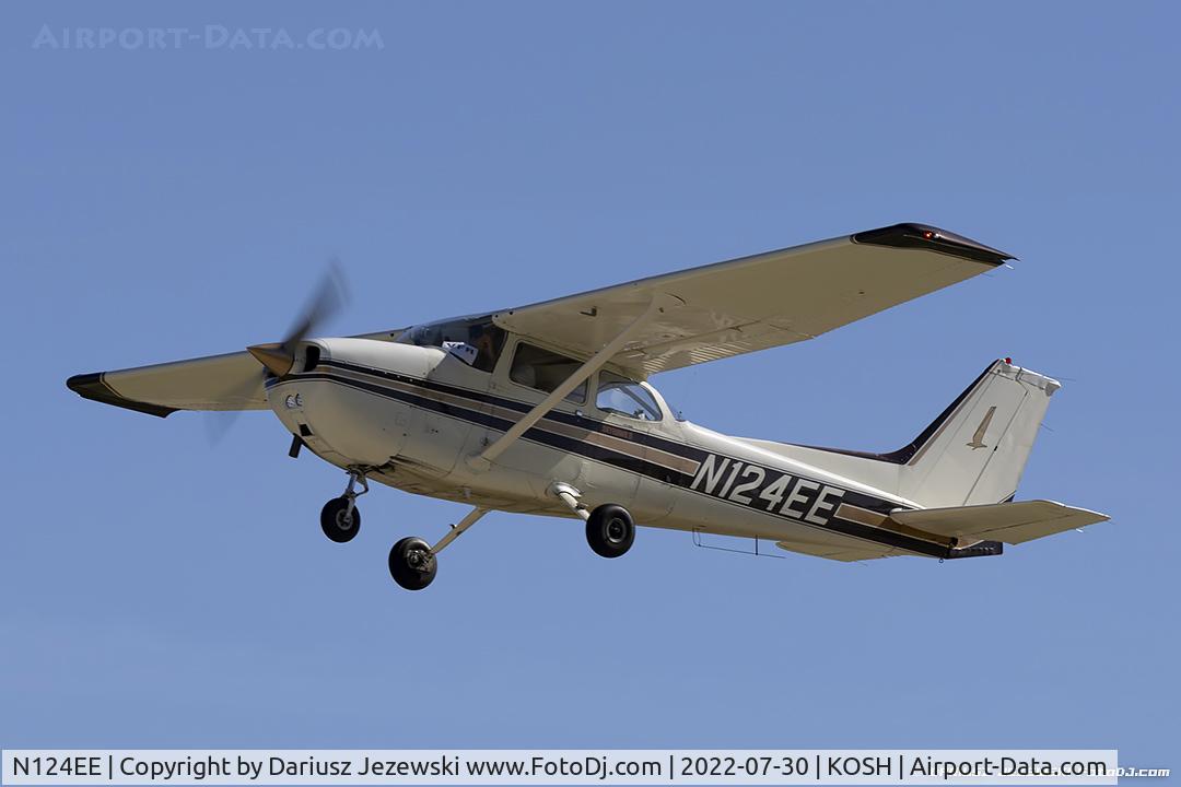 N124EE, Cessna 172N C/N 172-68996, Cessna 172N Skyhawk  C/N 172-68996, N124EE