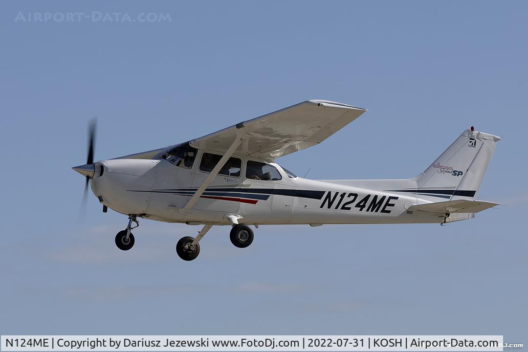 N124ME, 2000 Cessna 172S Skyhawk SP C/N 172S8372, Cessna 172S Skyhawk  C/N 172S8372, N124ME