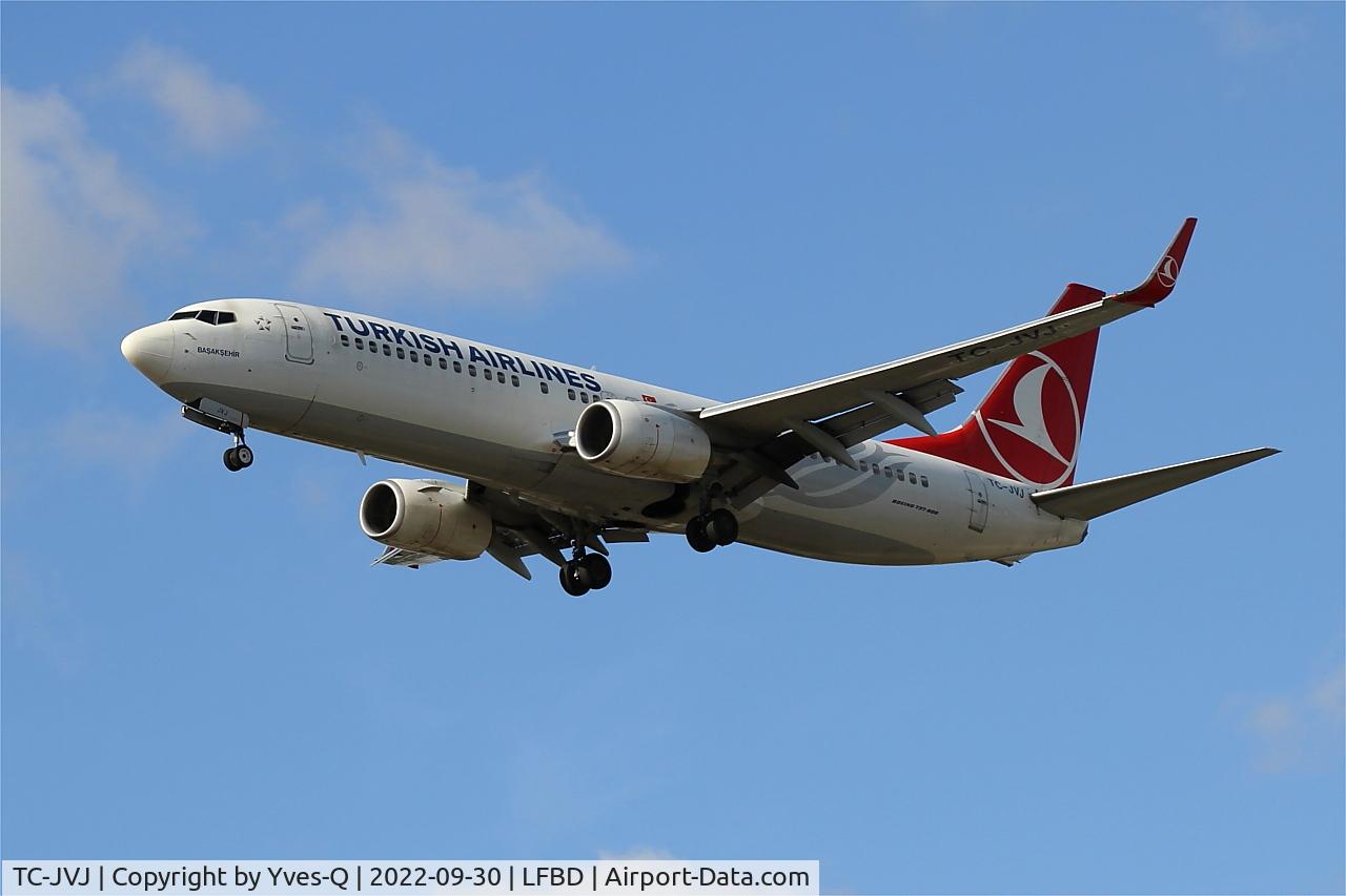 TC-JVJ, 2016 Boeing 737-8F2 C/N 60015, Boeing 737-8F2, Short approach rwy 23, Bordeaux Mérignac airport (LFBD-BOD)
