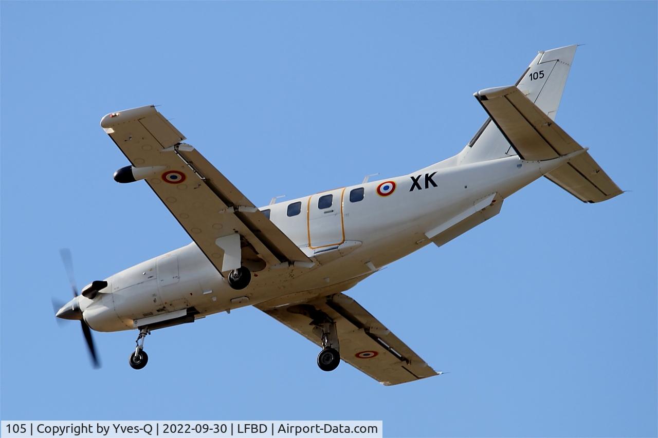 105, Socata TBM-700A C/N 105, Socata TBM-700A, On final rwy 23, Bordeaux Mérignac airport (LFBD-BOD)