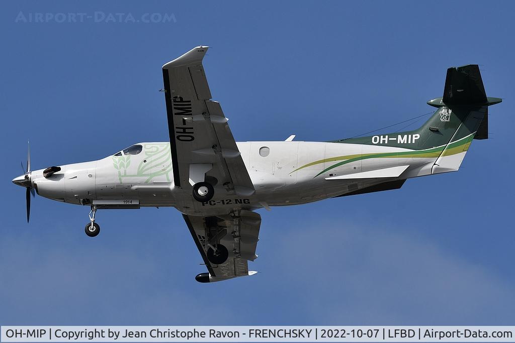 OH-MIP, 2019 Pilatus PC-12/47E C/N 1914, FLY7 flight FSF697F from Ibiza IBZ landing runway 23