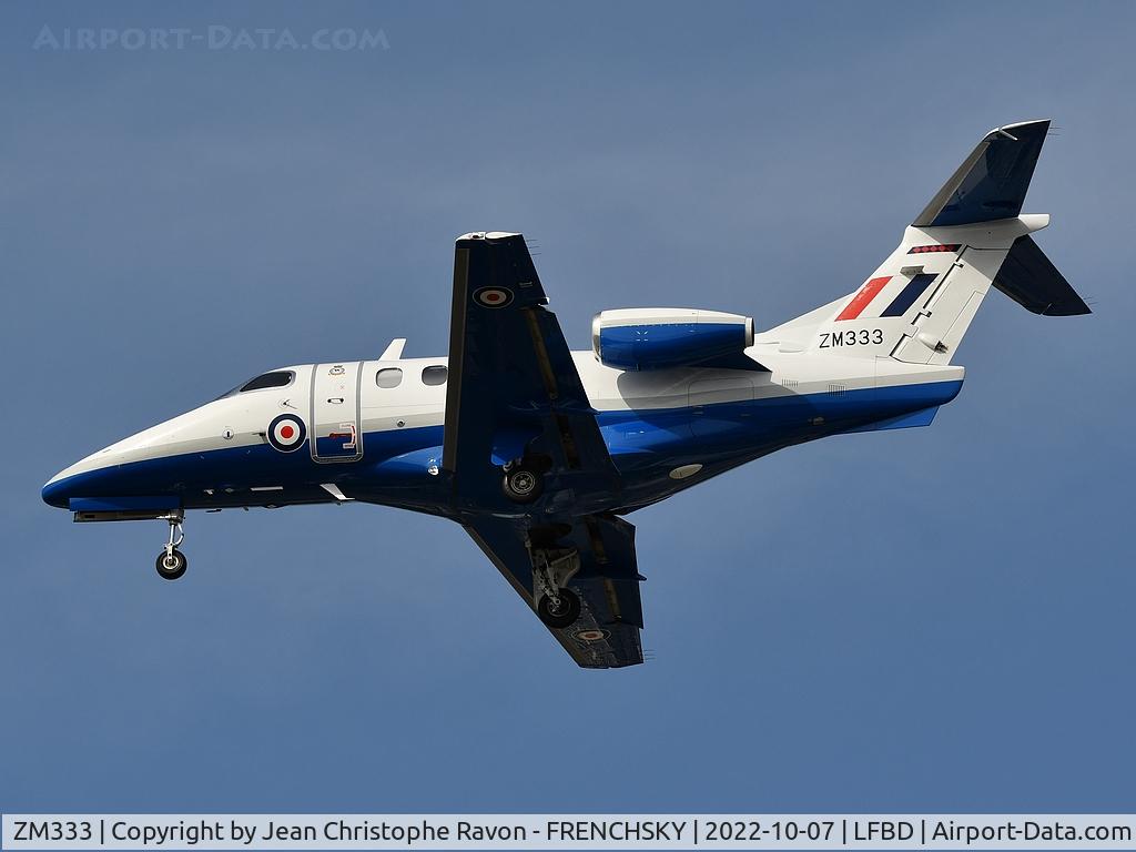 ZM333, 2016 Embraer EMB-500 Phenom (100) T.1 C/N 50000375, Royal Air Force RFR7272 from Cranwell QKY landing runway 23