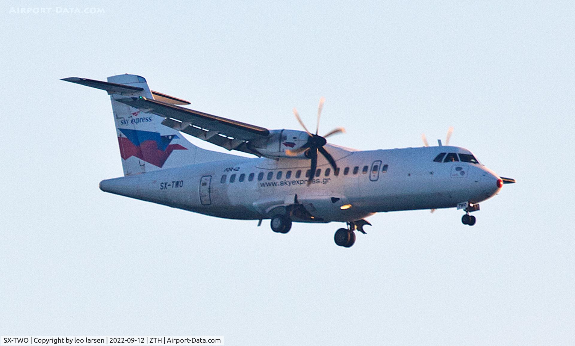 SX-TWO, 1996 ATR 42-500 C/N 516, Zakynthos 12.9.2022