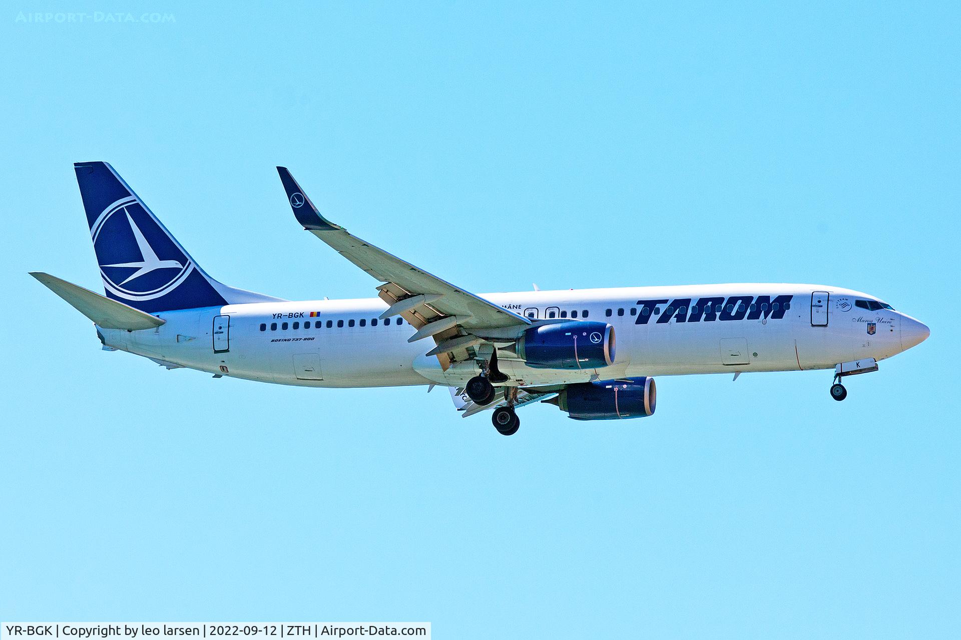 YR-BGK, 2017 Boeing 737-800 C/N 63702, Zakynthos 12.9.2022