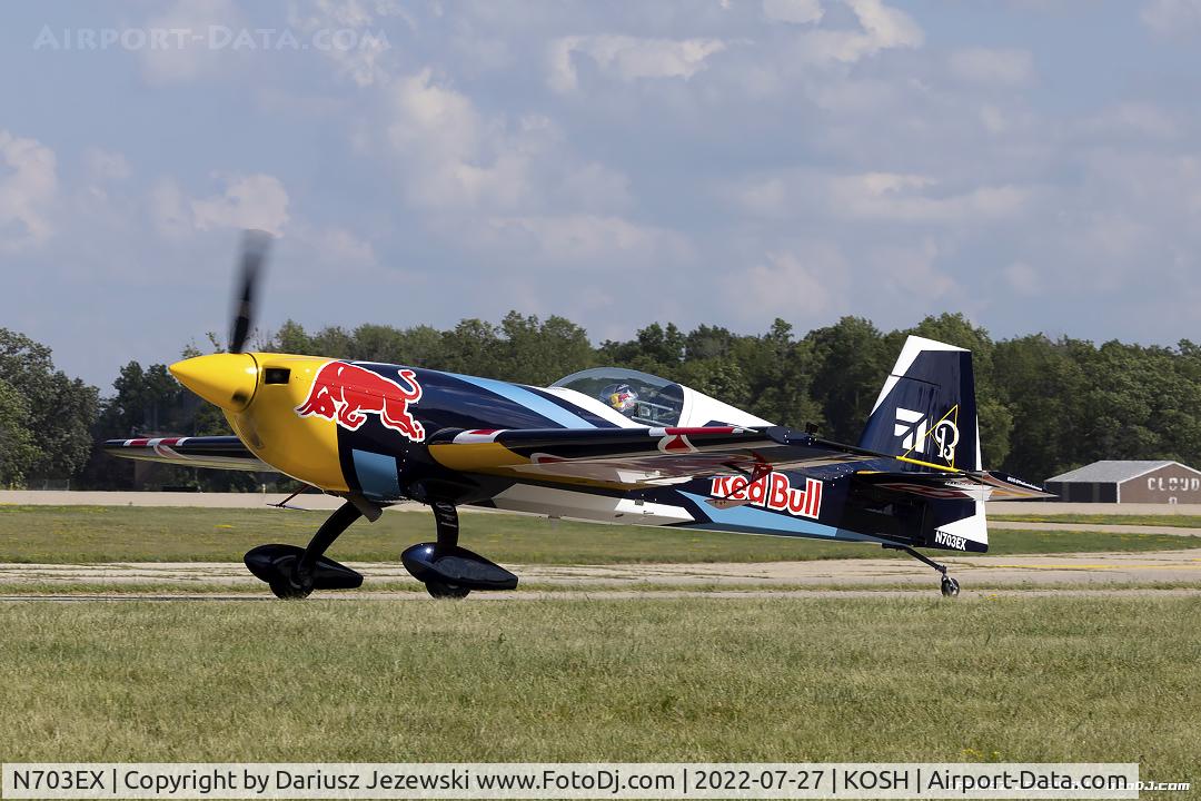 N703EX, 2006 Extra EA-300S C/N 1035, Extra EA-300S  C/N 1035, N703EX