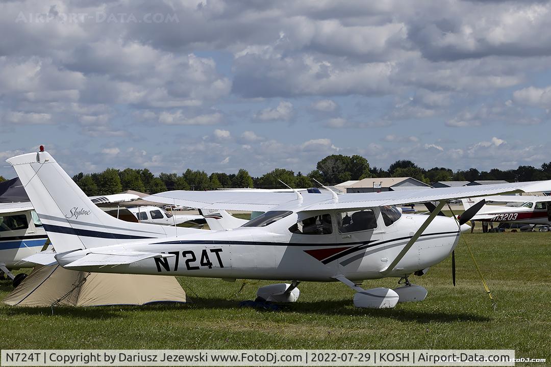 N724T, 1998 Cessna 182S Skylane C/N 18280250, Cessna 182S Skylane  C/N 18280250, N724T