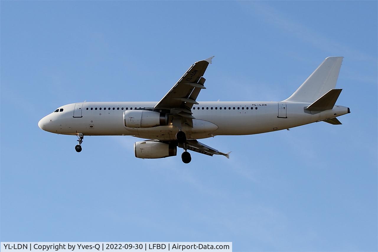 YL-LDN, 2008 Airbus A320-232 C/N 3641, Airbus A320-232, On final rwy 23, Bordeaux Mérignac airport (LFBD-BOD)