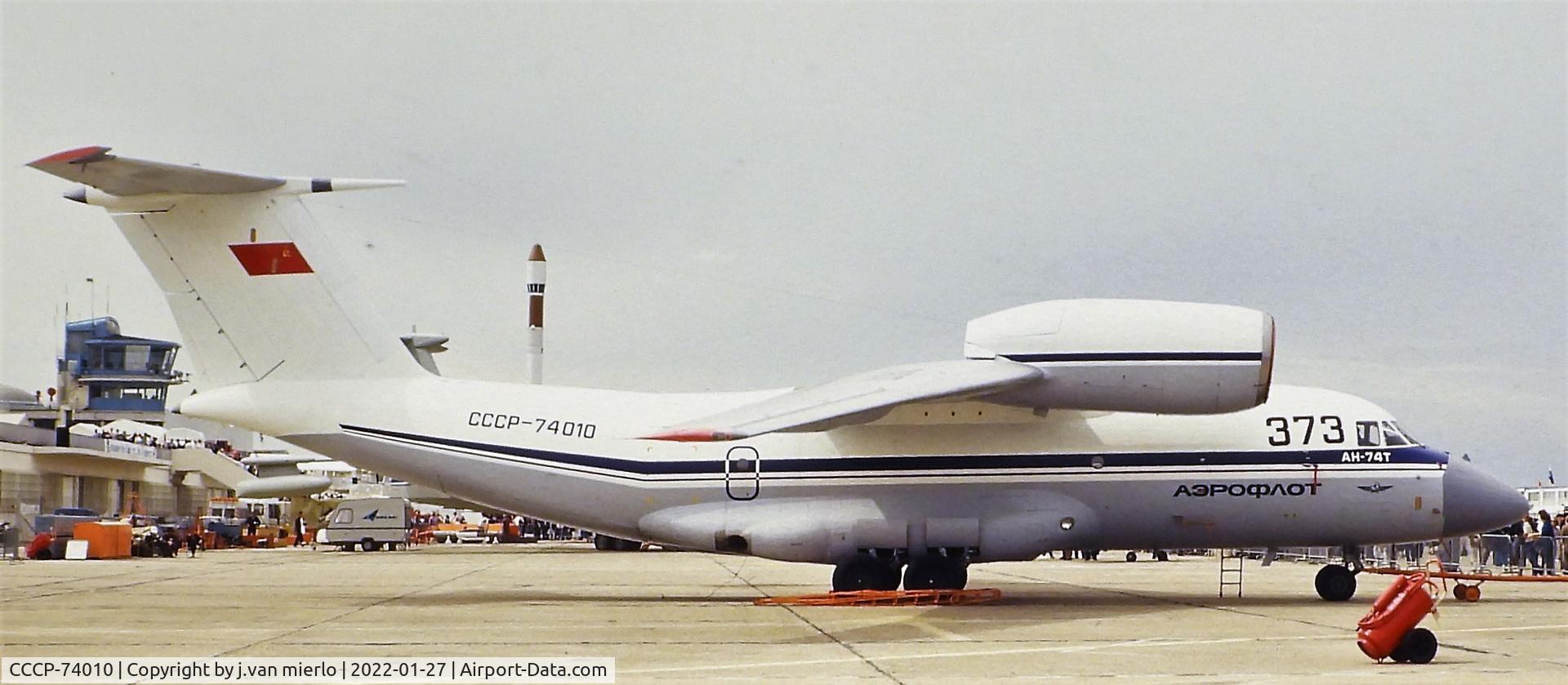 CCCP-74010, Antonov 74 C/N 00000000000, Slide scan Le Bourget